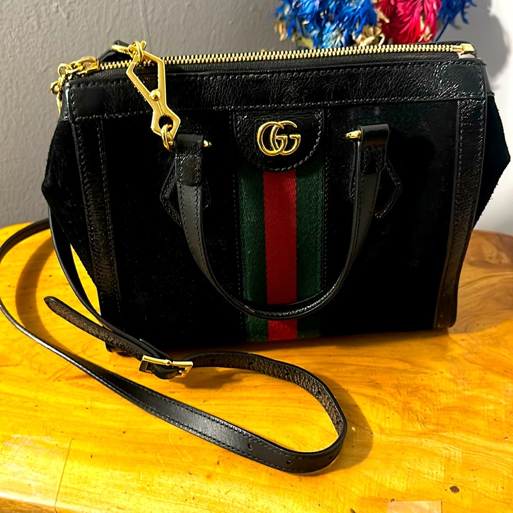 Gucci mini cross the shoulder 100% leather & suede